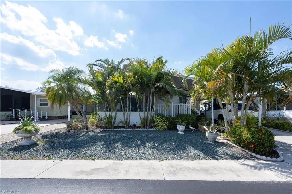 Naples, Florida 34104, United States, 2 Bedrooms Bedrooms, ,2 BathroomsBathrooms,Residential,Active,97346