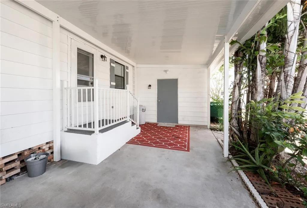 Naples, Florida 34104, United States, 2 Bedrooms Bedrooms, ,2 BathroomsBathrooms,Residential,Active,97346