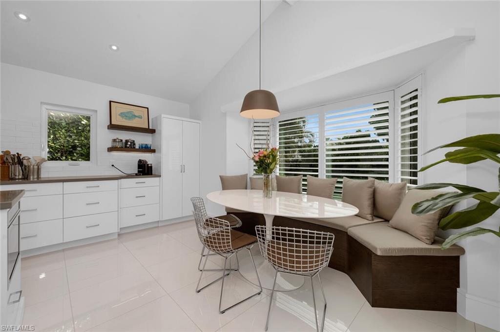 MOORINGS - Residential