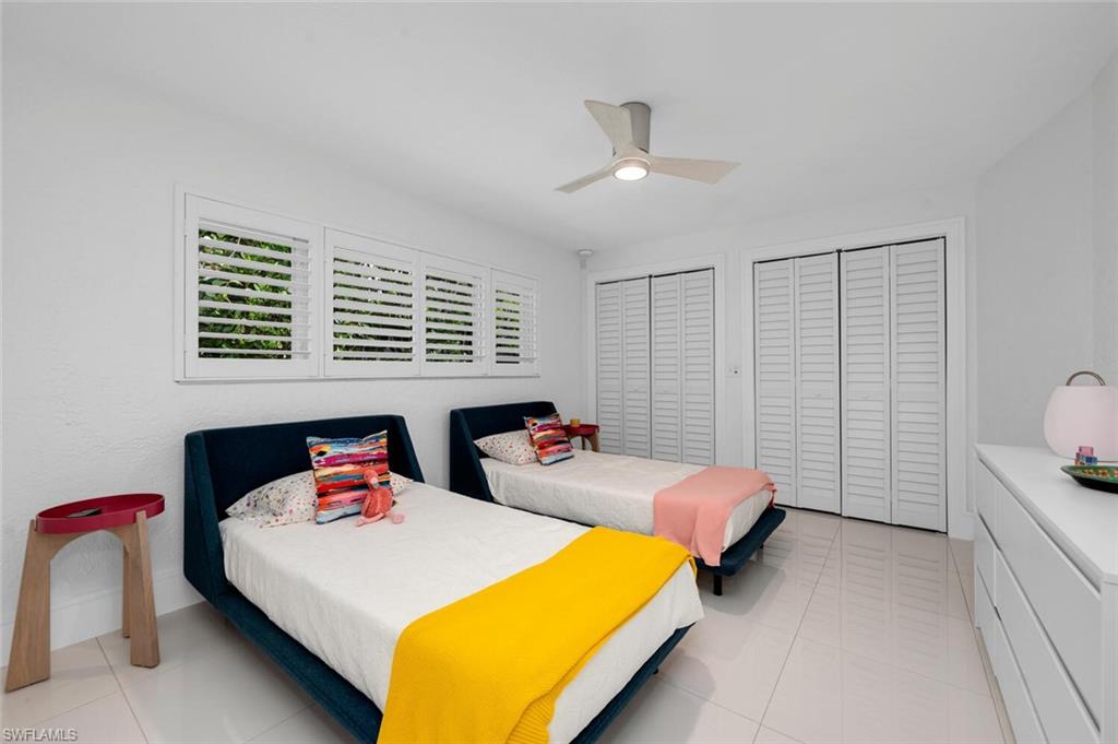 MOORINGS - Residential