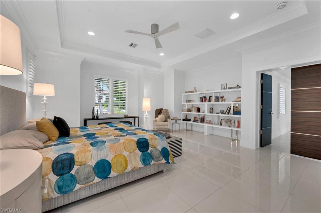 MOORINGS - Residential