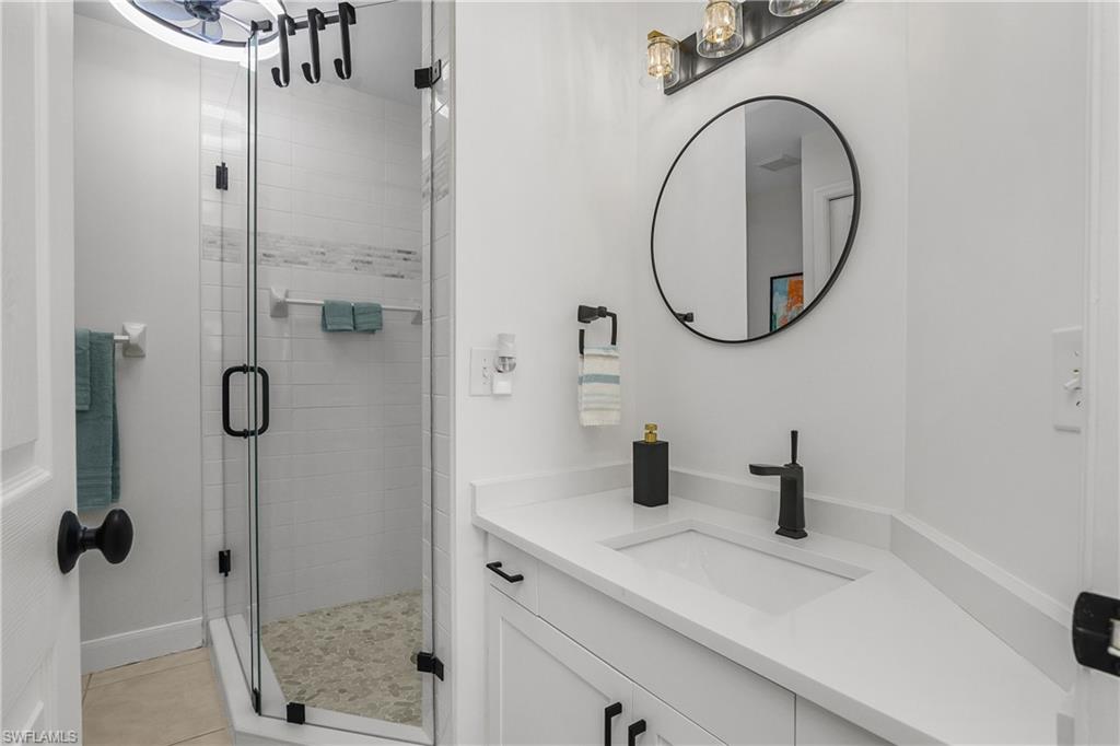 VINTAGE BAY - Residential