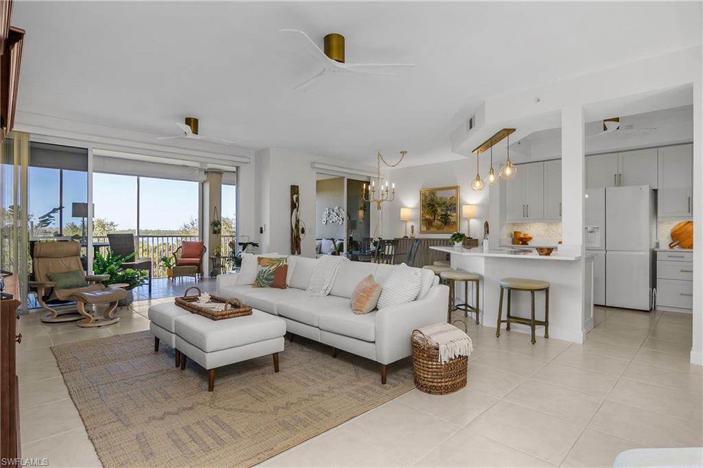 VINTAGE BAY - Residential