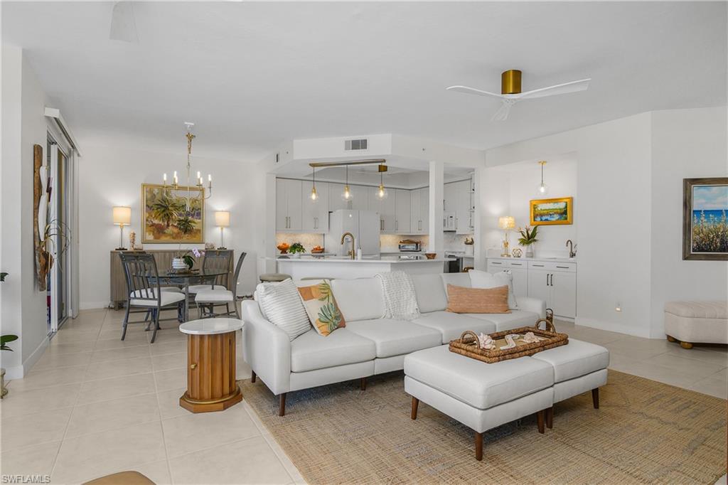 VINTAGE BAY - Residential