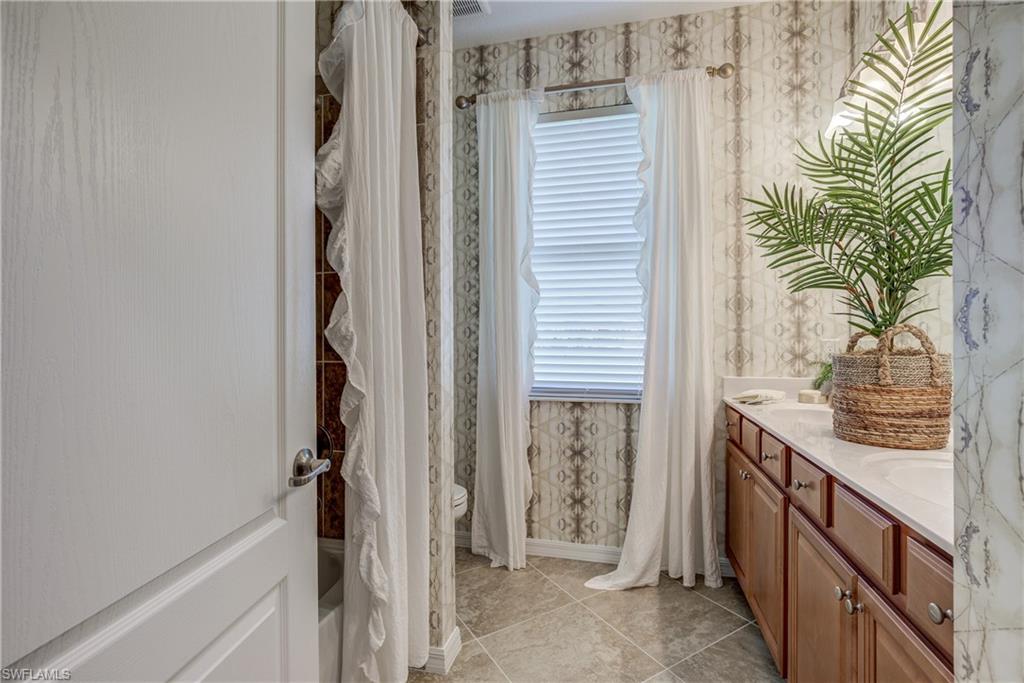 PORTICO - Residential