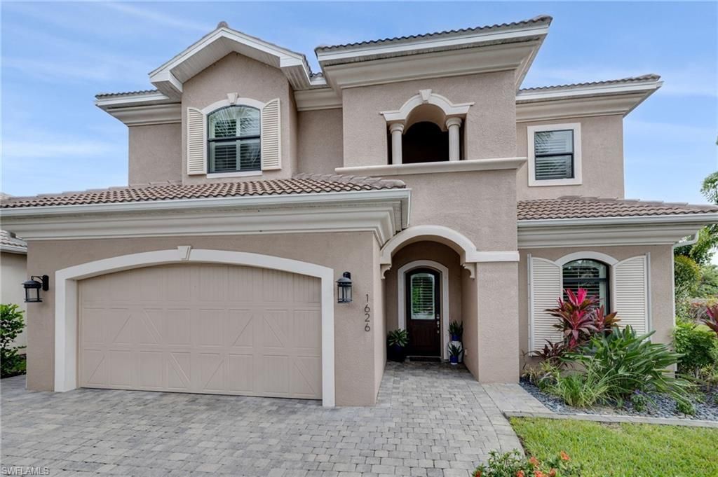 Photo of 1626 Serrano CIR, NAPLES, FL 34105 (MLS # 225083153)