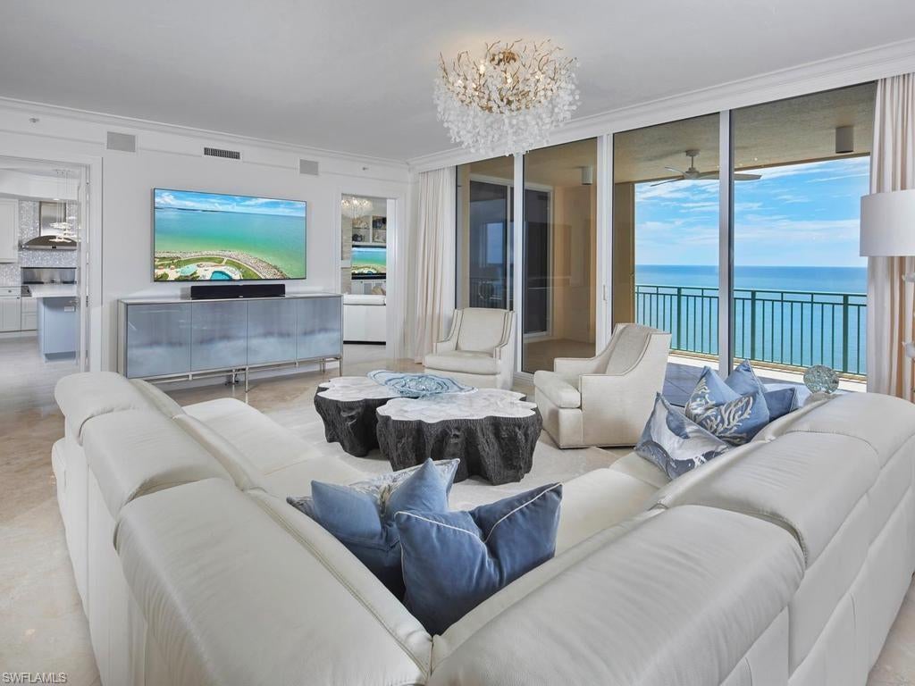 970 Cape Marco DR 1206