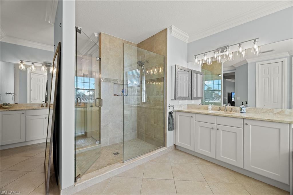 MARINA BAY - Residential