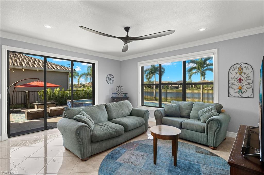 MARINA BAY - Residential