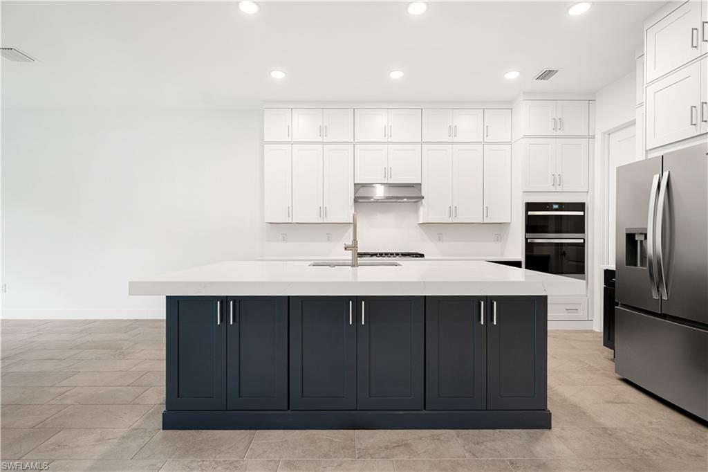 SEVEN SHORES - Residential