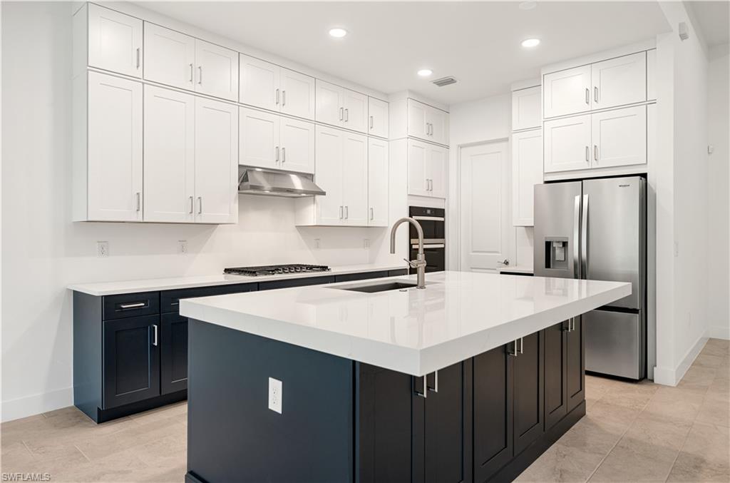 SEVEN SHORES - Residential