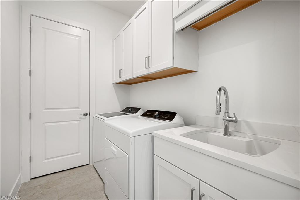 SEVEN SHORES - Residential