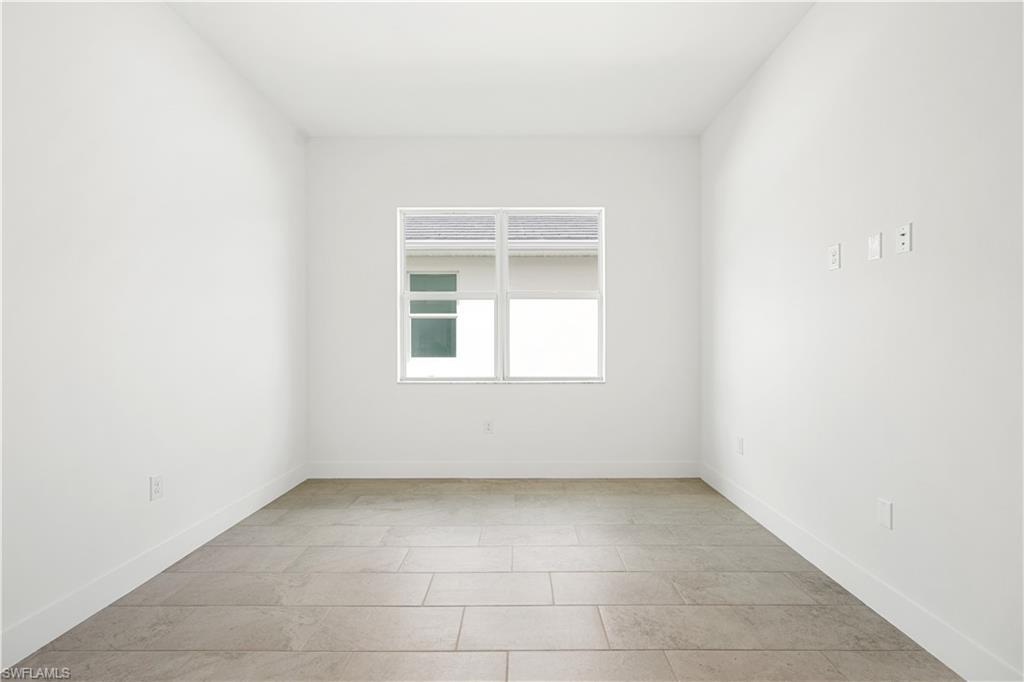 SEVEN SHORES - Residential