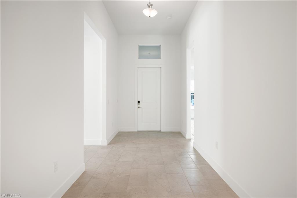 SEVEN SHORES - Residential