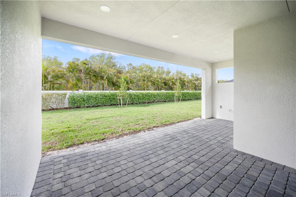 SEVEN SHORES - Residential