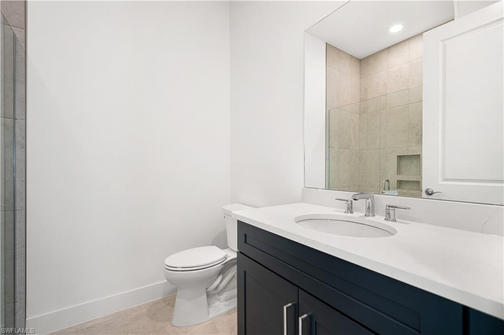 SEVEN SHORES - Residential