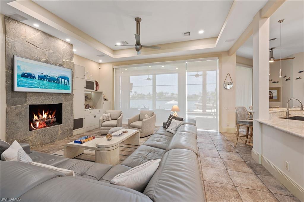 MARCO ISLAND - Residential