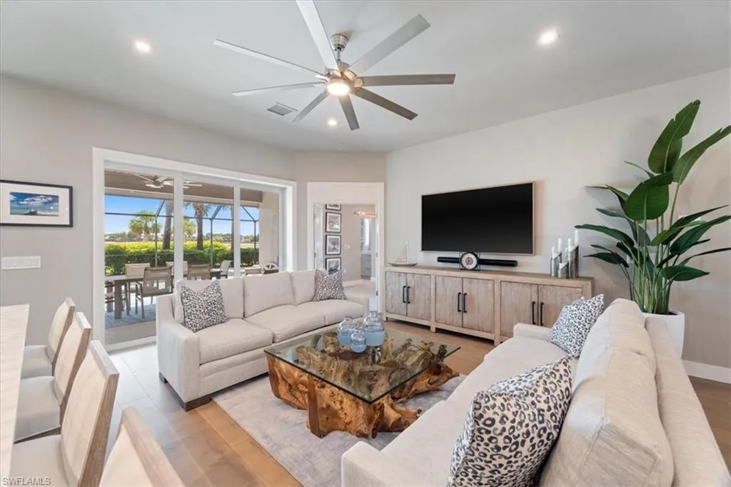 Fort Myers, Florida 33913, United States, 3 Bedrooms Bedrooms, ,2 BathroomsBathrooms,Residential,Active,153161