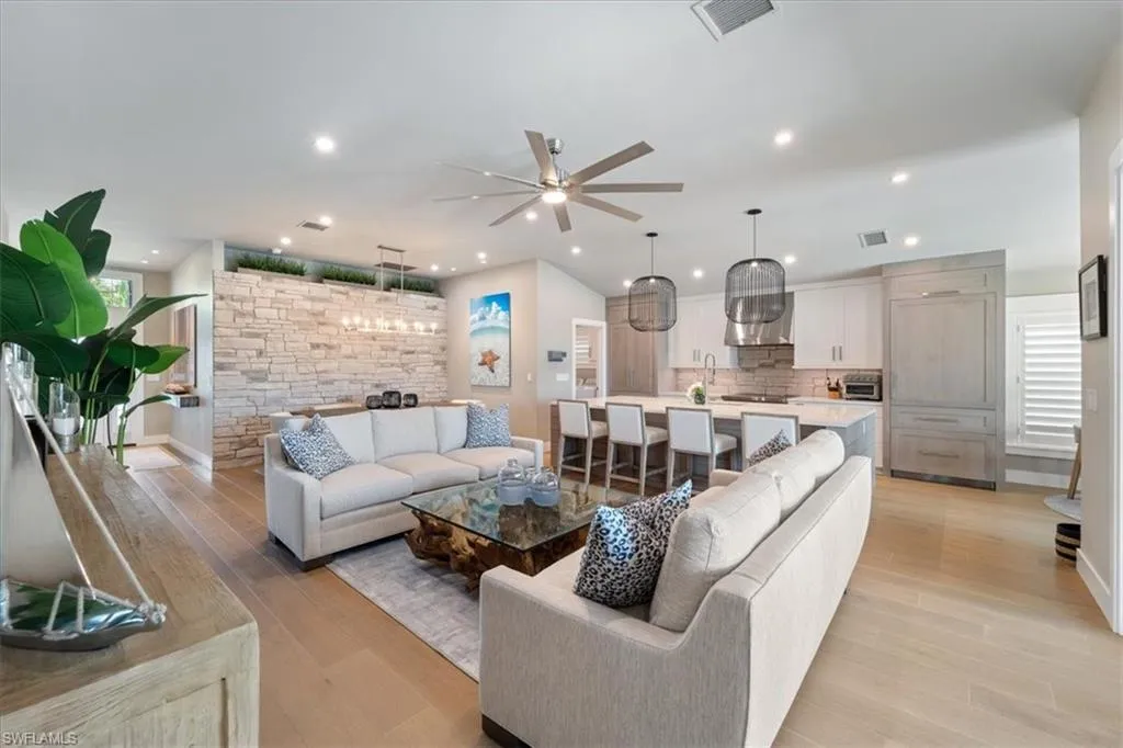 Fort Myers, Florida 33913, United States, 3 Bedrooms Bedrooms, ,2 BathroomsBathrooms,Residential,Active,153161