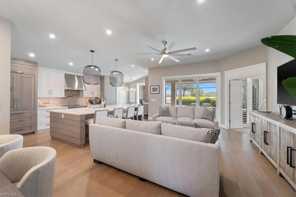 Fort Myers, Florida 33913, United States, 3 Bedrooms Bedrooms, ,2 BathroomsBathrooms,Residential,Active,153161