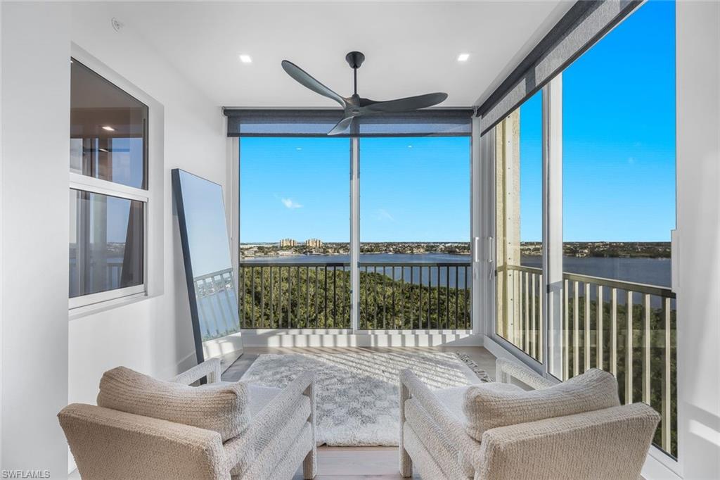 ROYAL MARCO POINT - Residential