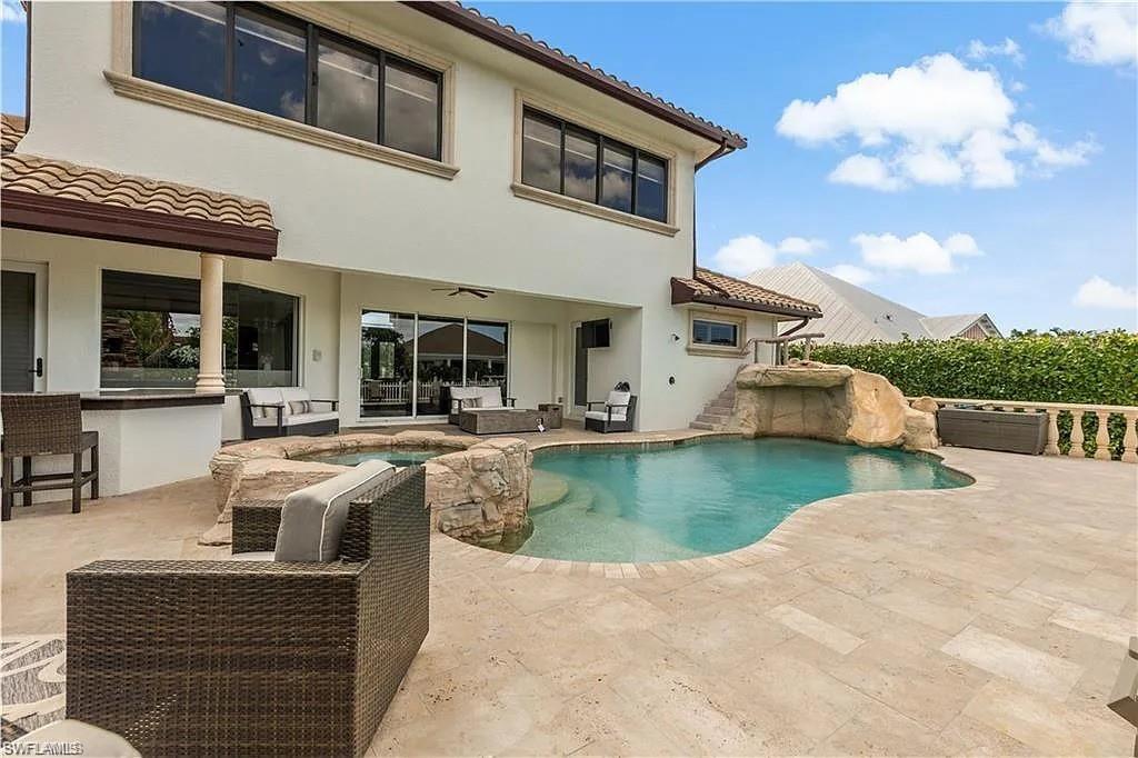 GOLDEN SHORES - Residential