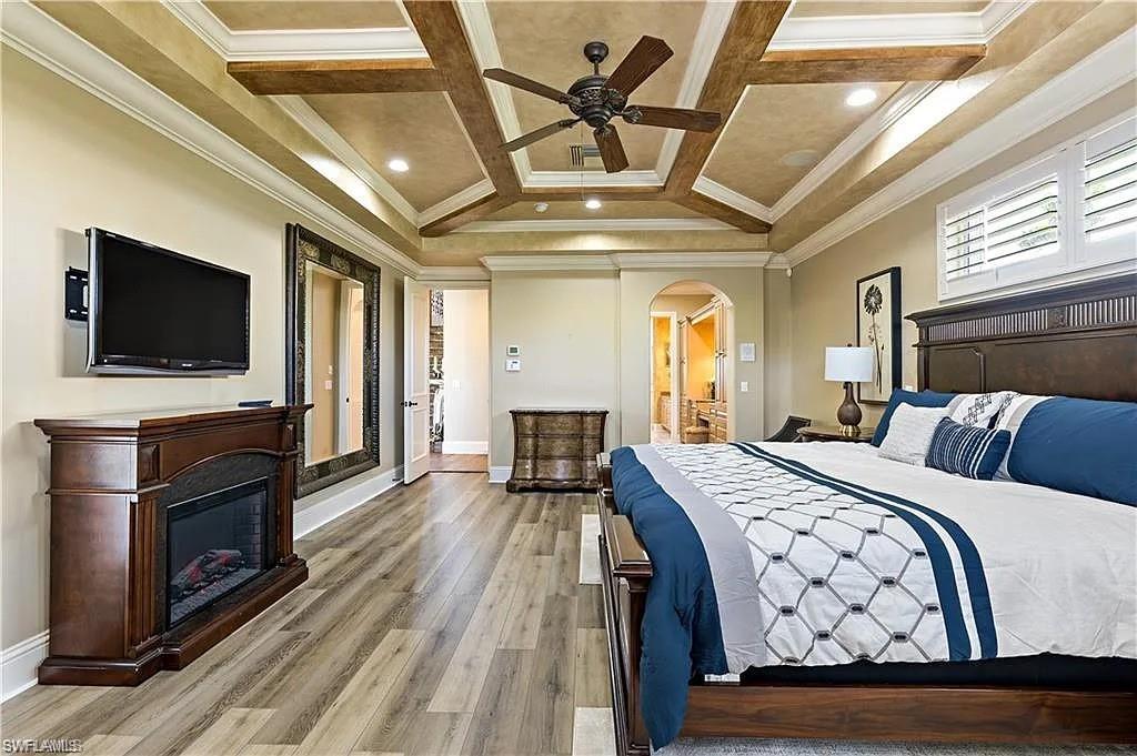 GOLDEN SHORES - Residential