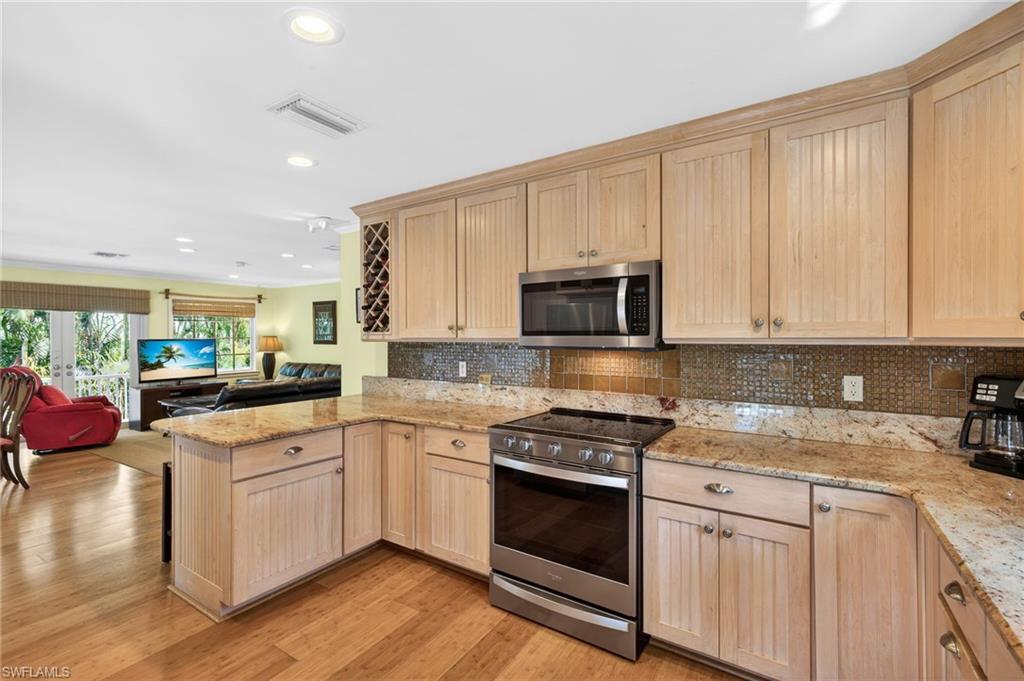 CAPTIVA BEACH - Residential