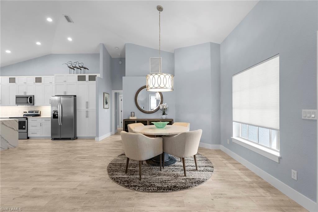 1511 Whispering Oaks CIR