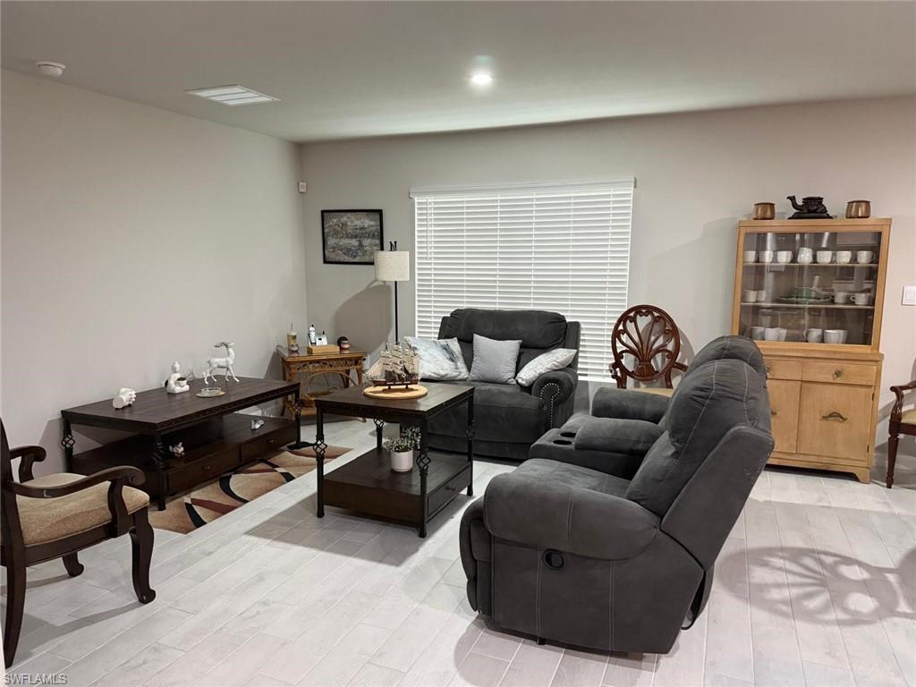 PORT CHARLOTTE - Residential