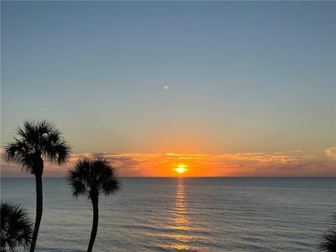 Photo of 2885 Gulf Shore BLVD N #304, NAPLES, FL 34103 (MLS # 226037511)