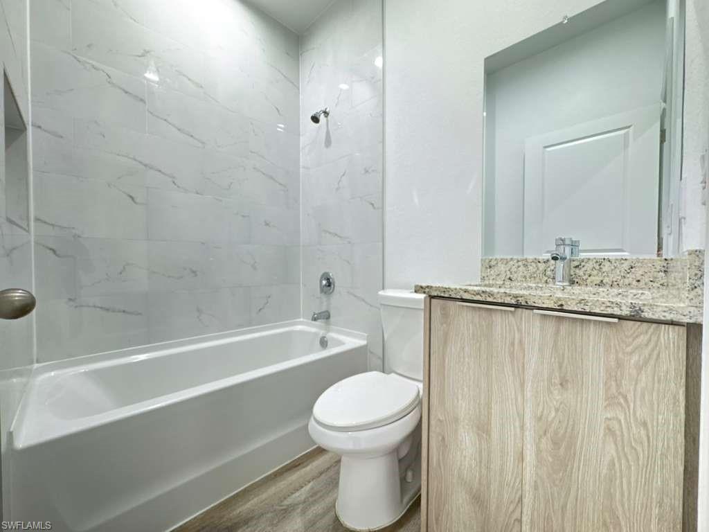 PORT LABELLE - Residential Lease