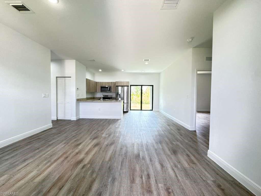 PORT LABELLE - Residential Lease