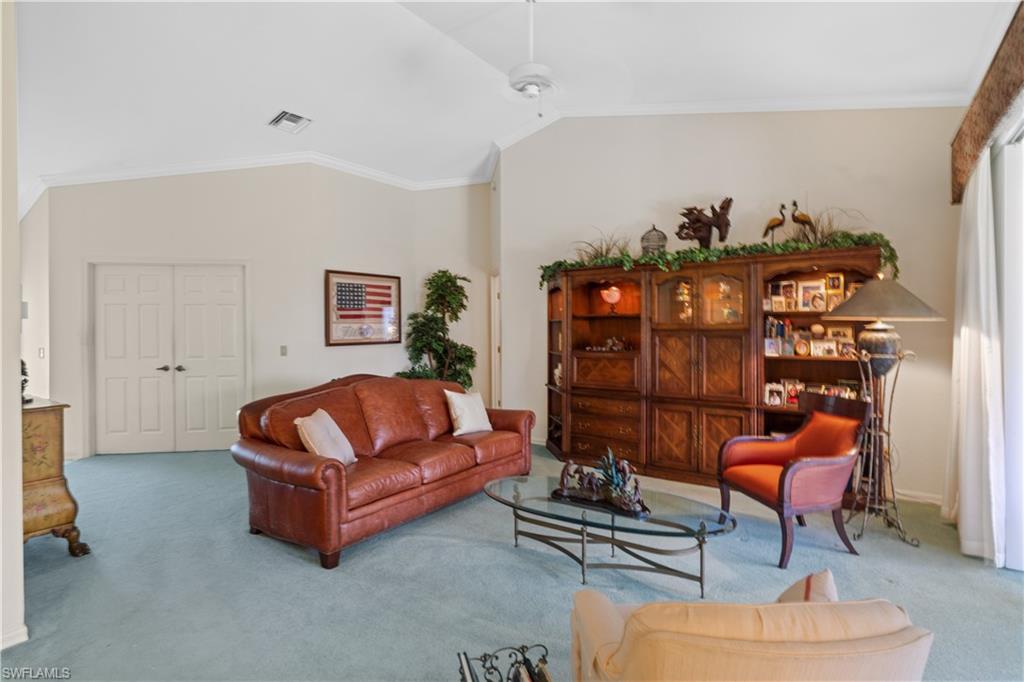 LAKESIDE - Residential