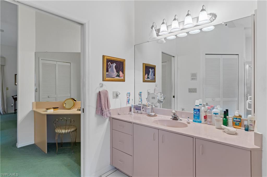 LAKESIDE - Residential