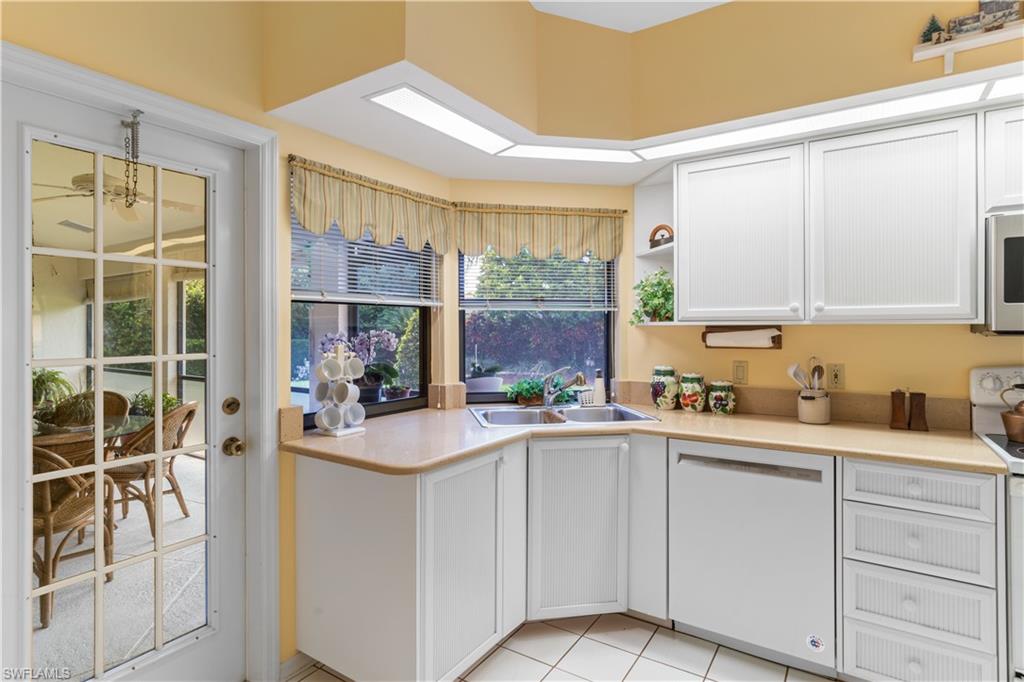 LAKESIDE - Residential