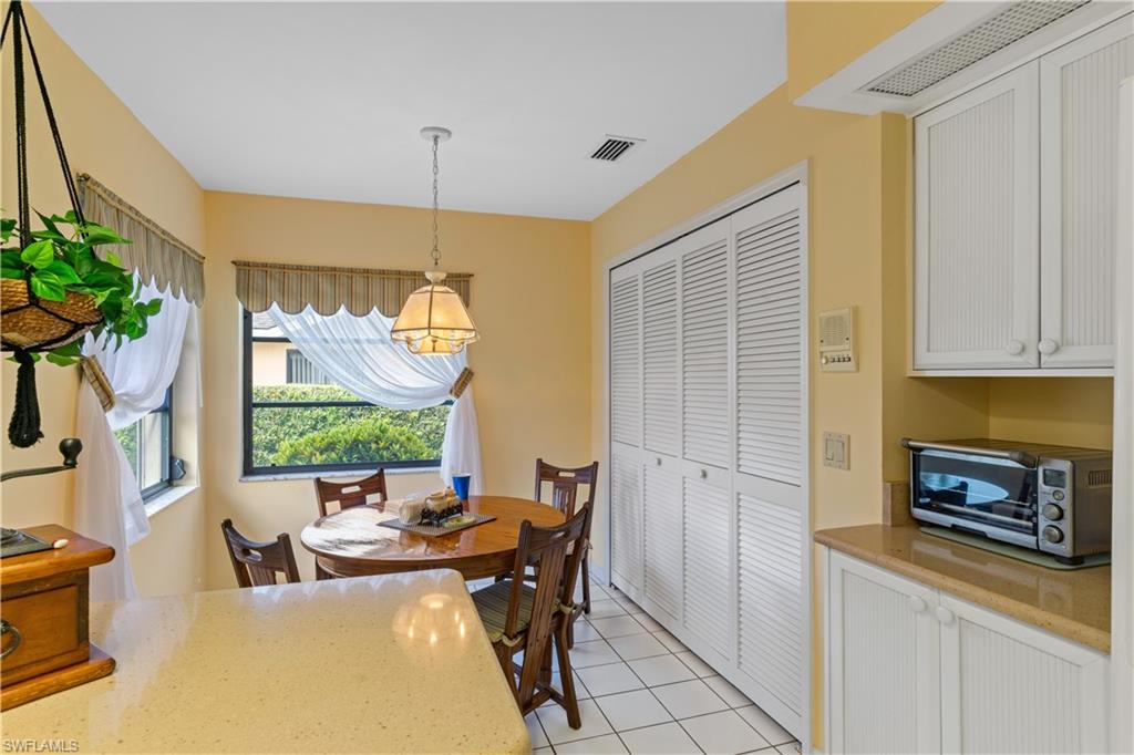 LAKESIDE - Residential