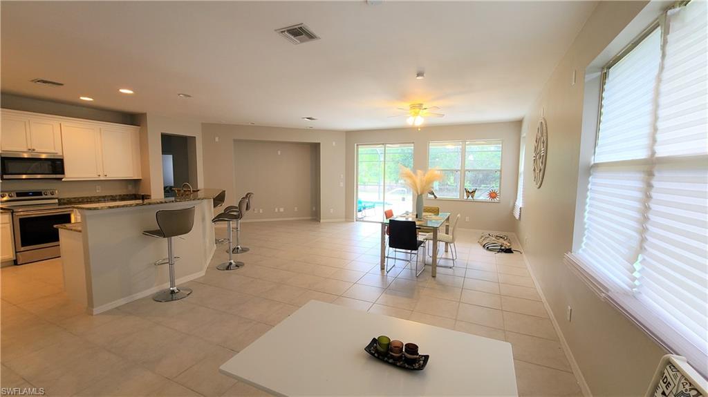 TOWN LAKES - Residential