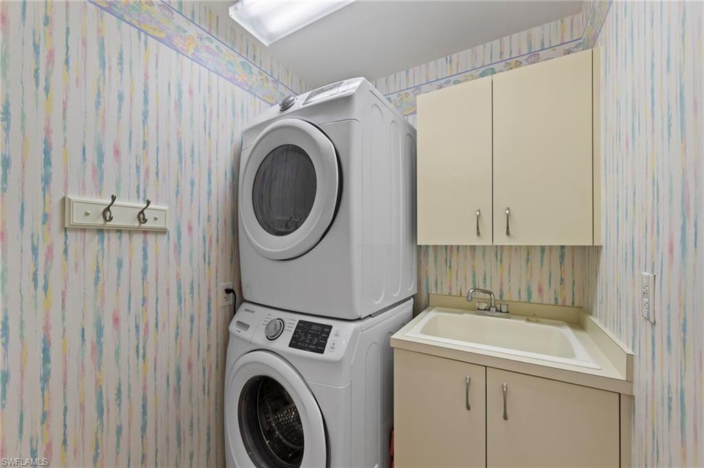 GRAND PALM VILLAGE - Residential