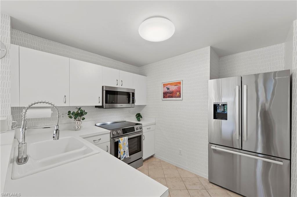 8331 Grand Palm DR 3