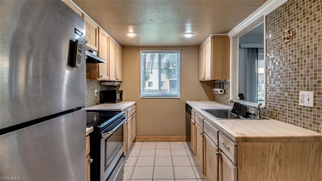 SUNSET POINTE AT FORT MYERS - Residential