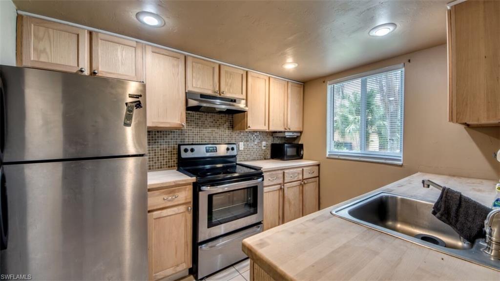 SUNSET POINTE AT FORT MYERS - Residential