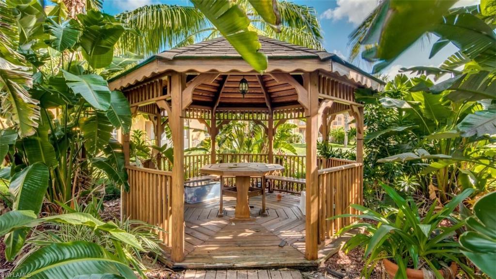 SUNSET POINTE AT FORT MYERS - Residential