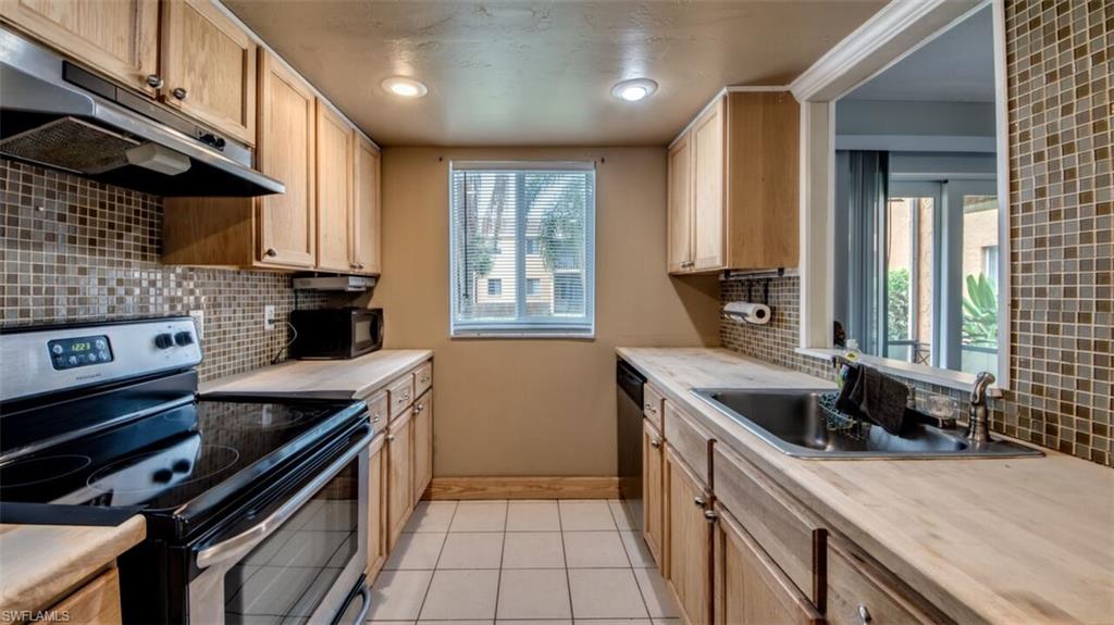 SUNSET POINTE AT FORT MYERS - Residential