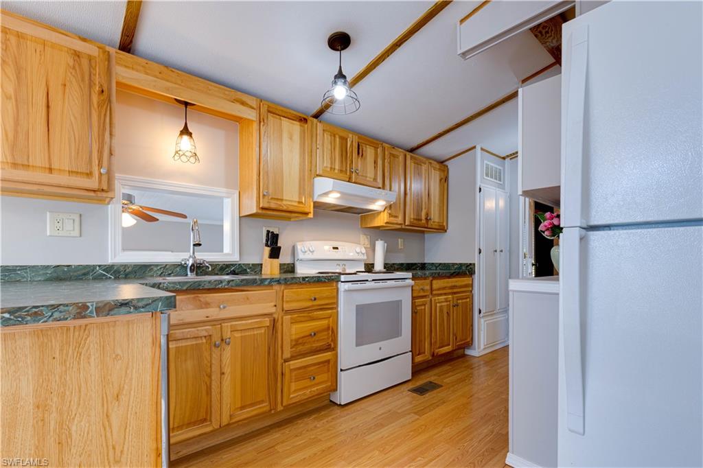 IMPERIAL WILDERNESS - Residential