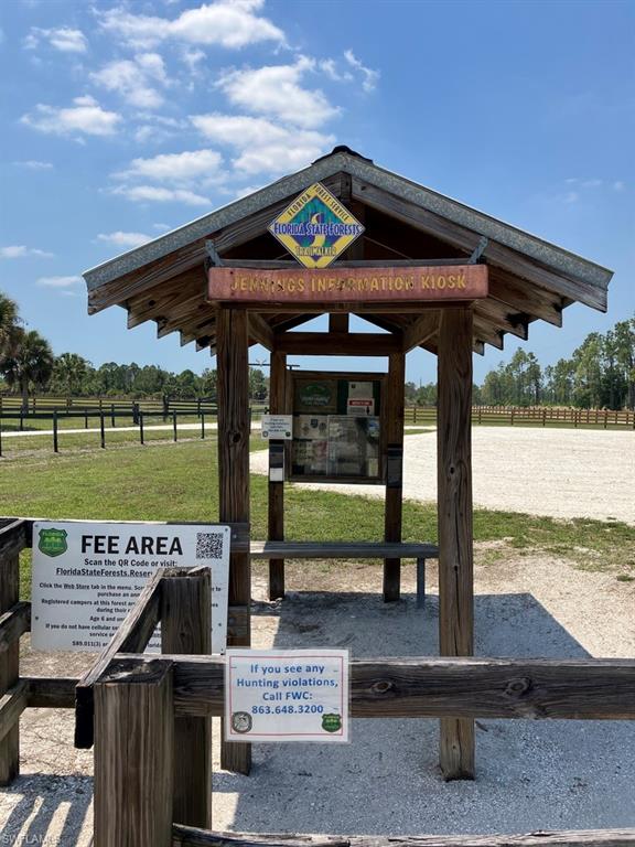 PORT CHARLOTTE - Land