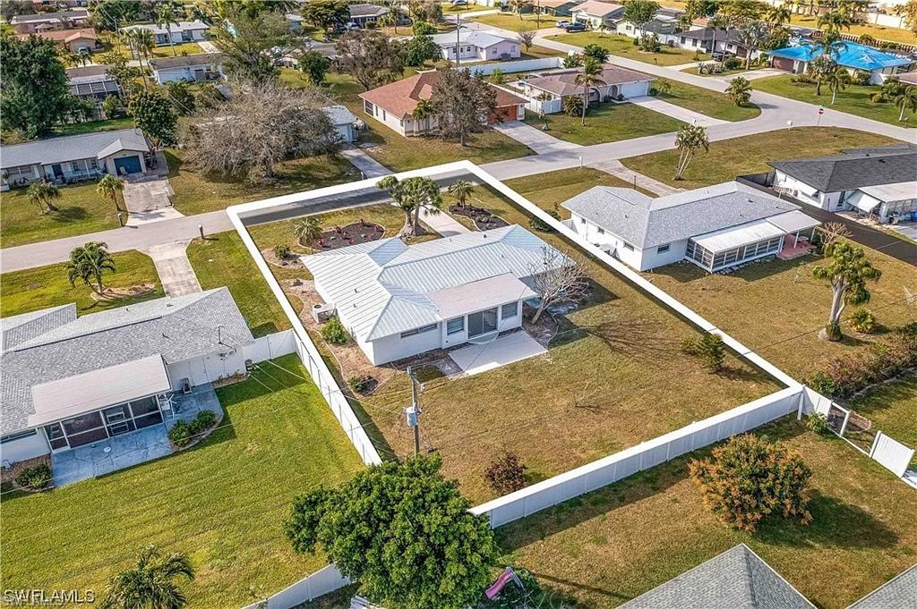 CAPE CORAL - Residential