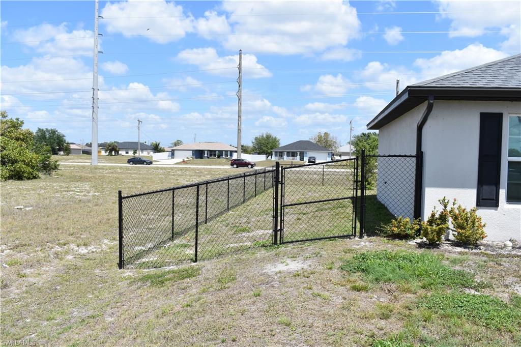 CAPE CORAL - Residential Lease