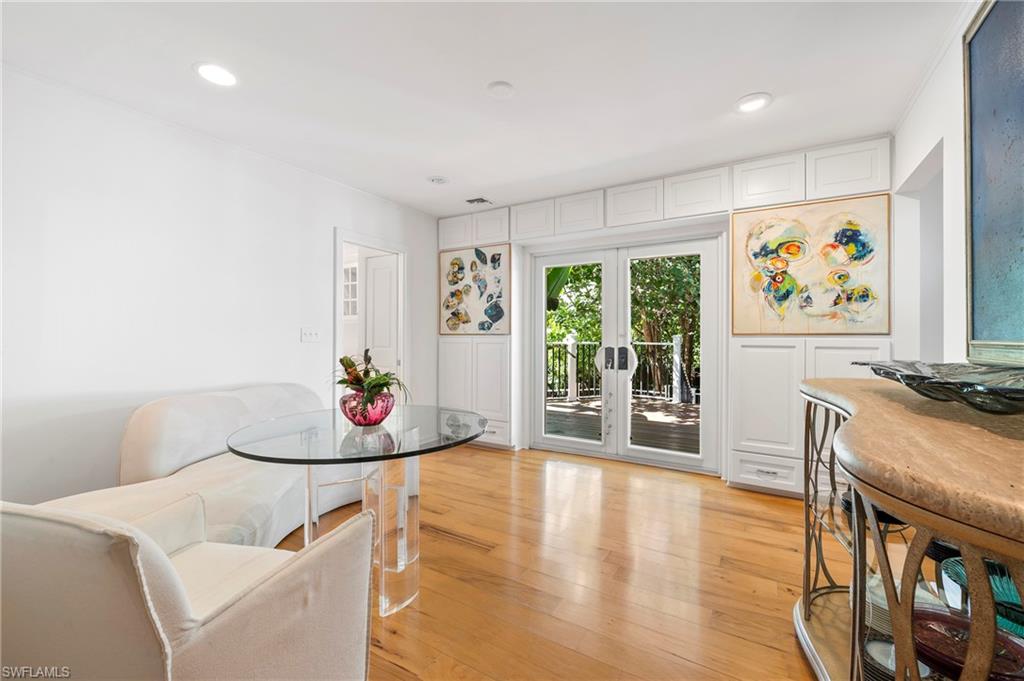 OLDE NAPLES - Residential