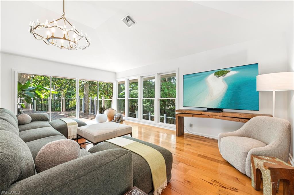 OLDE NAPLES - Residential